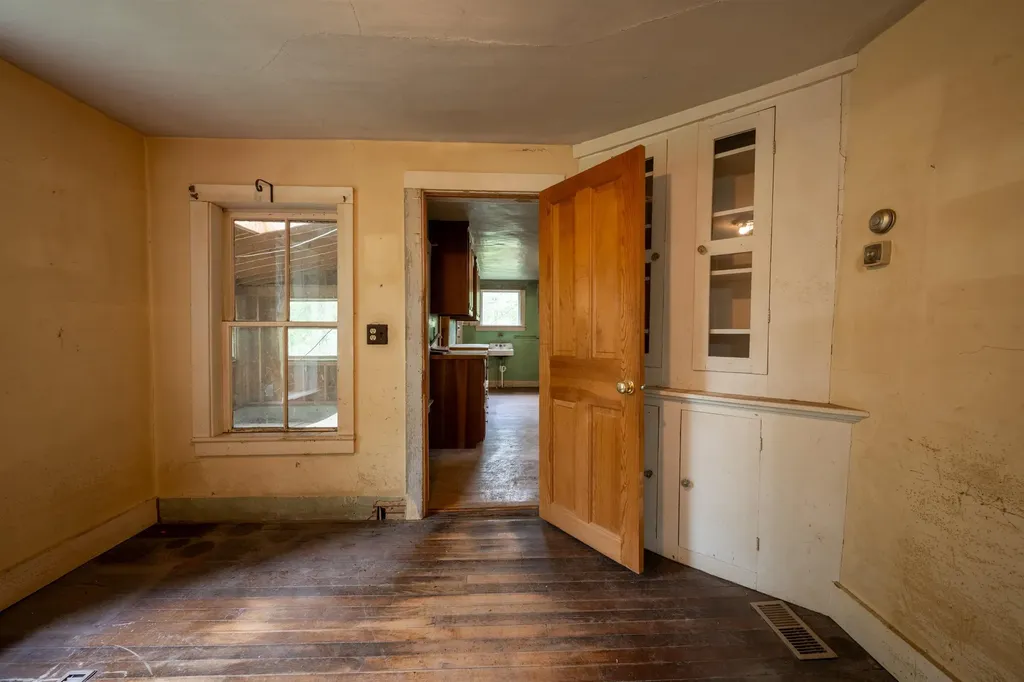 1519 Delong Road Cornwall VT 05753