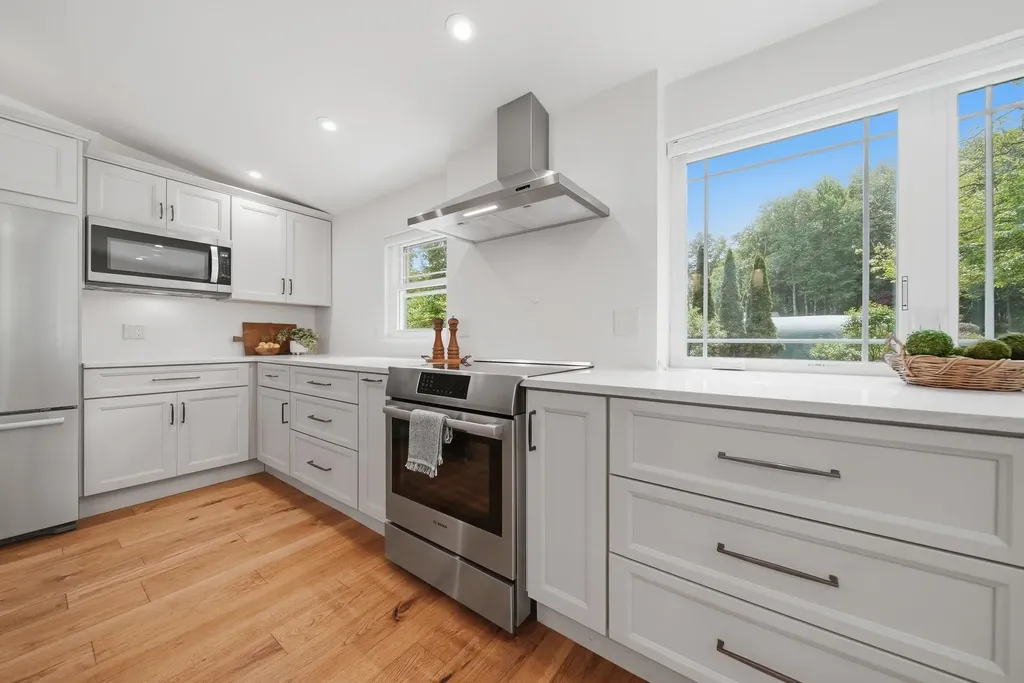 155 Lancaster Farm Road Salem NH 03079