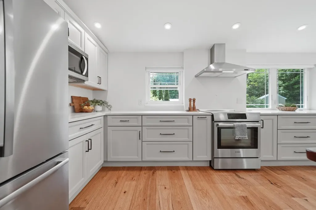 155 Lancaster Farm Road Salem NH 03079