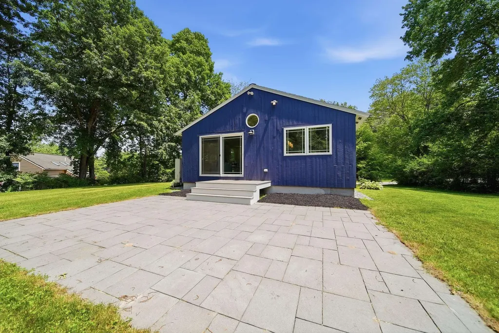 155 Lancaster Farm Road Salem NH 03079