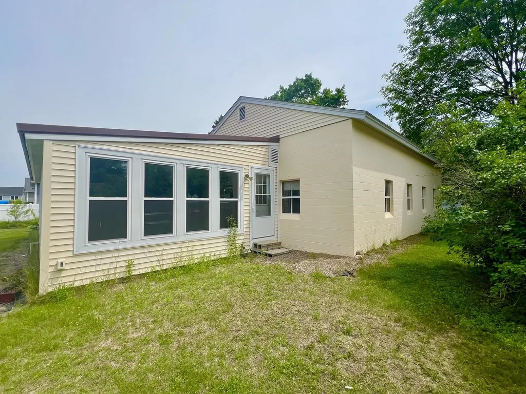 29 Spaulding Street Milford NH 03055