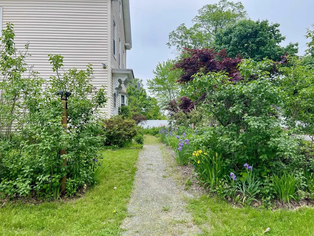 29 Spaulding Street Milford NH 03055