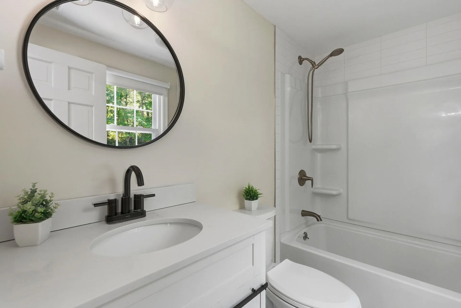 20 Cobbetts Pond Road Windham NH 03087