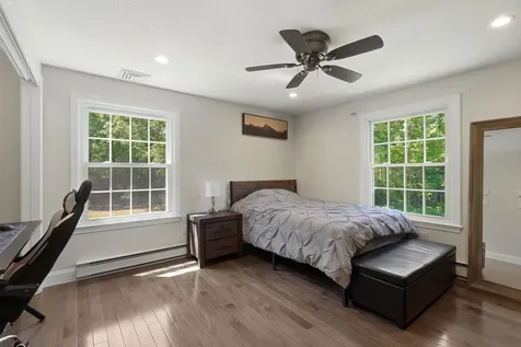 20 Cobbetts Pond Road Windham NH 03087