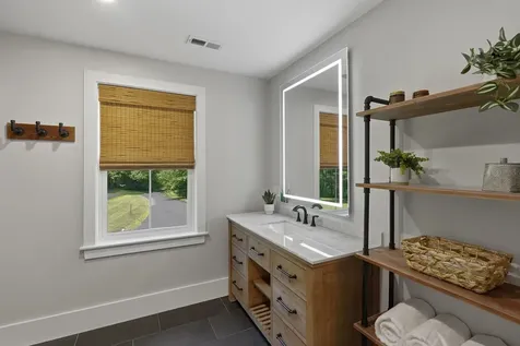 20 Cobbetts Pond Road Windham NH 03087