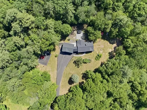 20 Cobbetts Pond Road Windham NH 03087