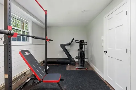 20 Cobbetts Pond Road Windham NH 03087