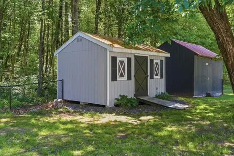20 Cobbetts Pond Road Windham NH 03087