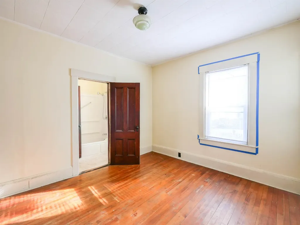 6 Tuttle Street Rockingham VT 05101