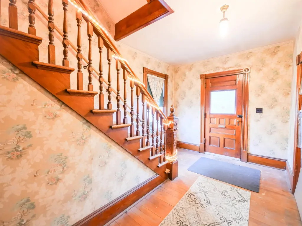 6 Tuttle Street Rockingham VT 05101
