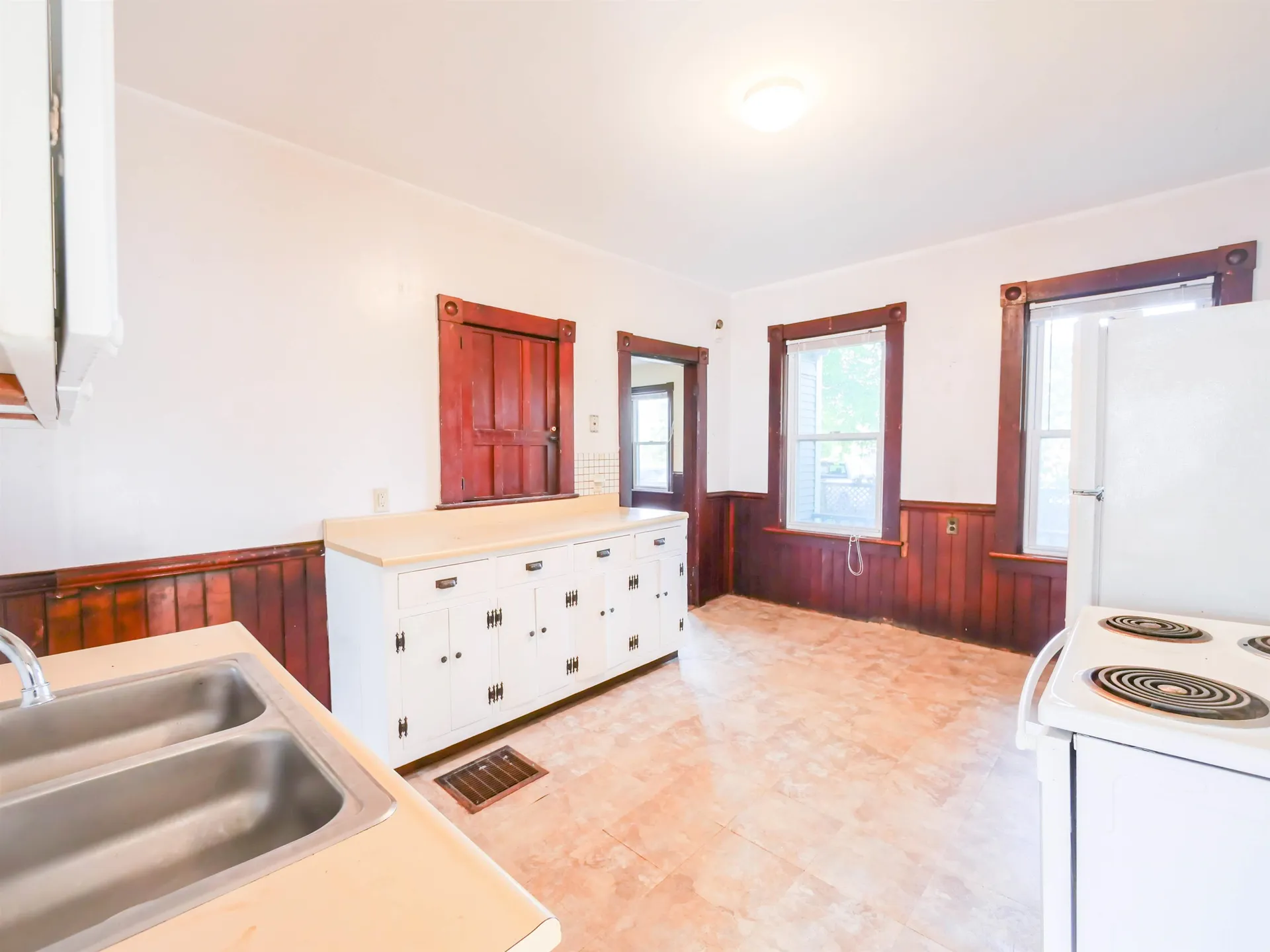 6 Tuttle Street Rockingham VT 05101