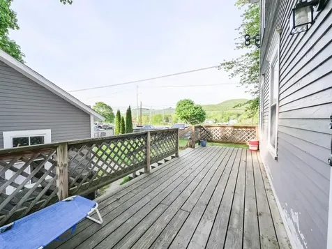 6 Tuttle Street Rockingham VT 05101