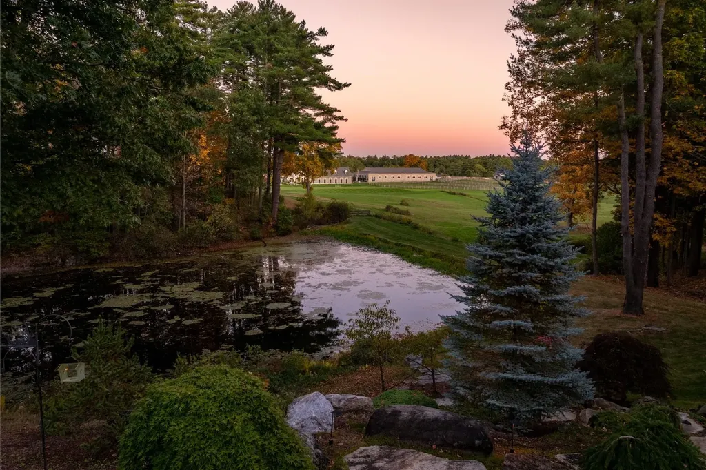 24 Wisteria Drive Dover NH 03820