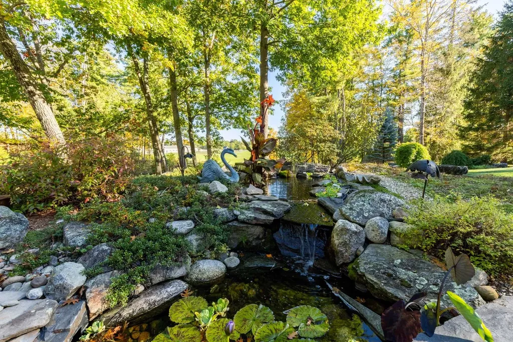 24 Wisteria Drive Dover NH 03820