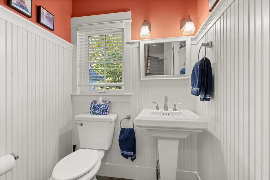 24 Wisteria Drive Dover NH 03820