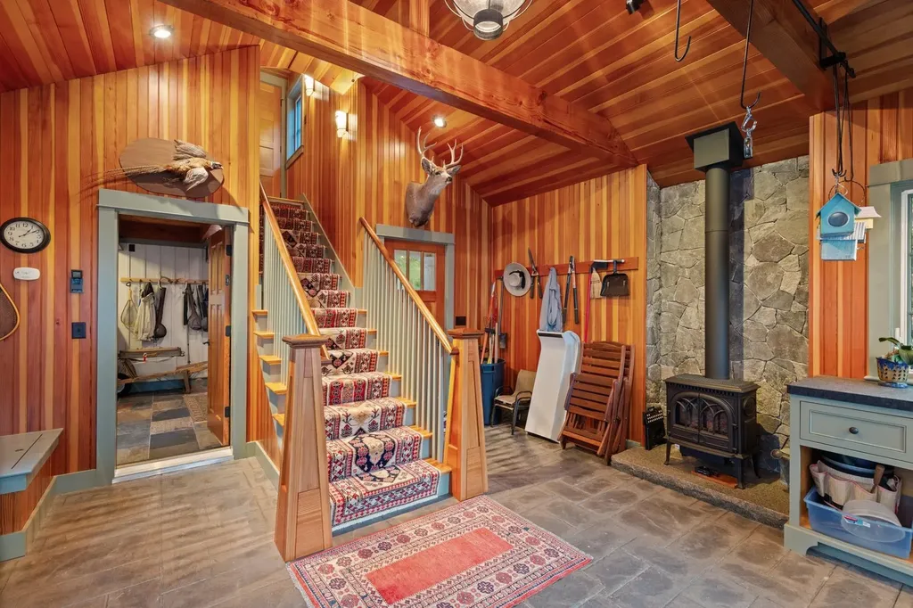 24 Wisteria Drive Dover NH 03820