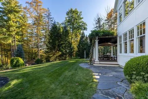 24 Wisteria Drive Dover NH 03820