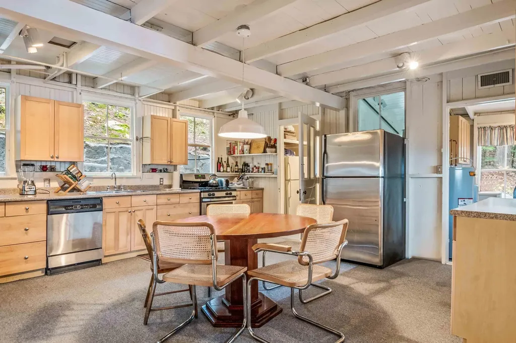 175 Bay Point Road Newbury NH 03255