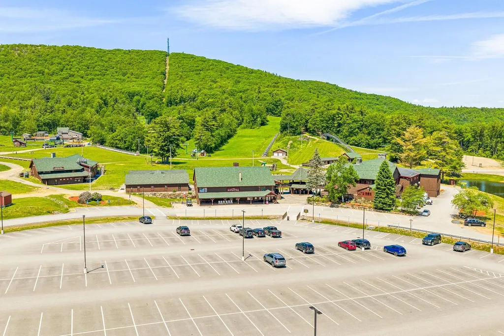 503 Belknap Mountain Road Gilford NH 03249