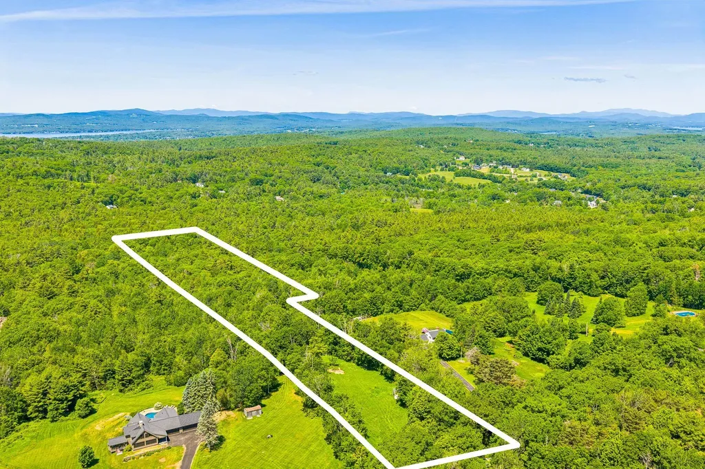 503 Belknap Mountain Road Gilford NH 03249