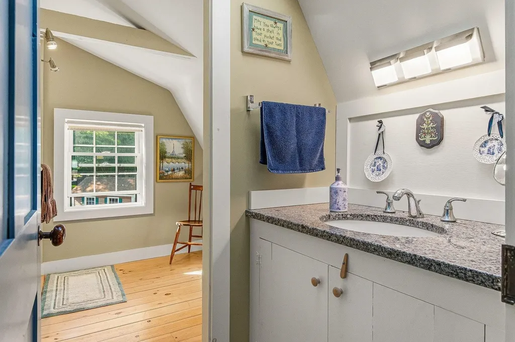 267 Durham Point Road Durham NH 03824