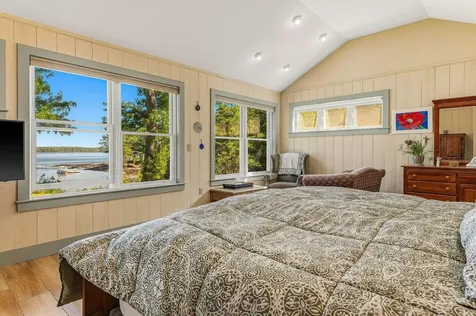 267 Durham Point Road Durham NH 03824