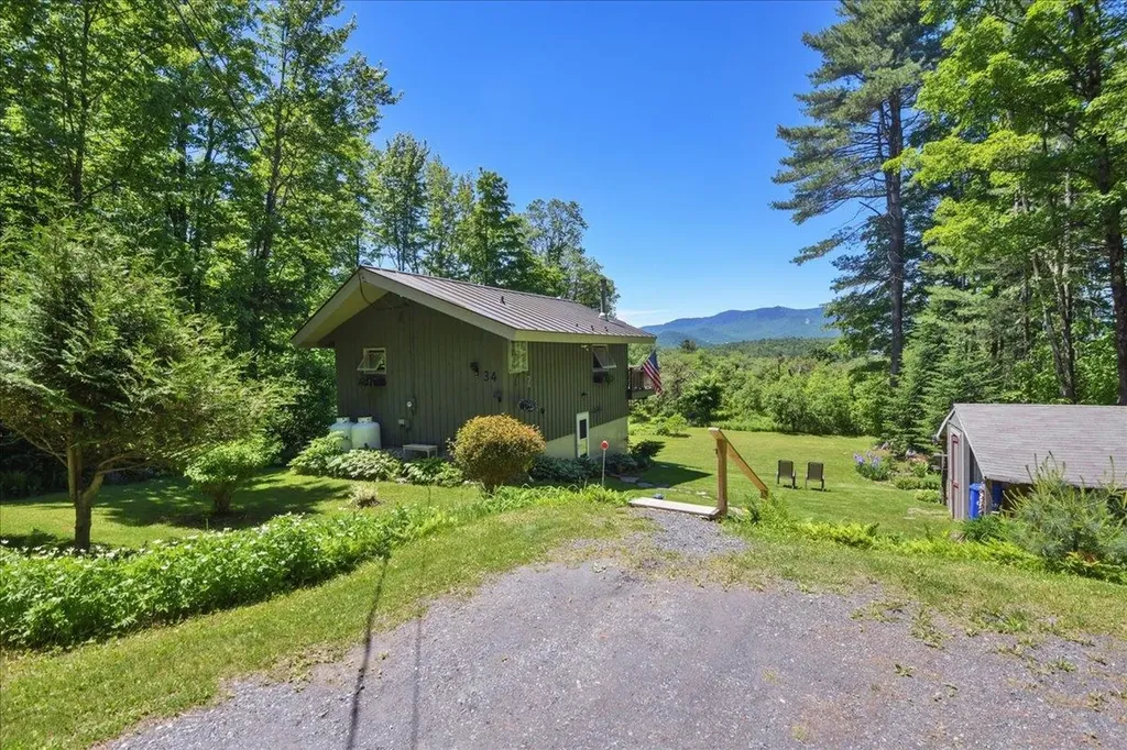 34 Valhalla Road Warren VT 05674