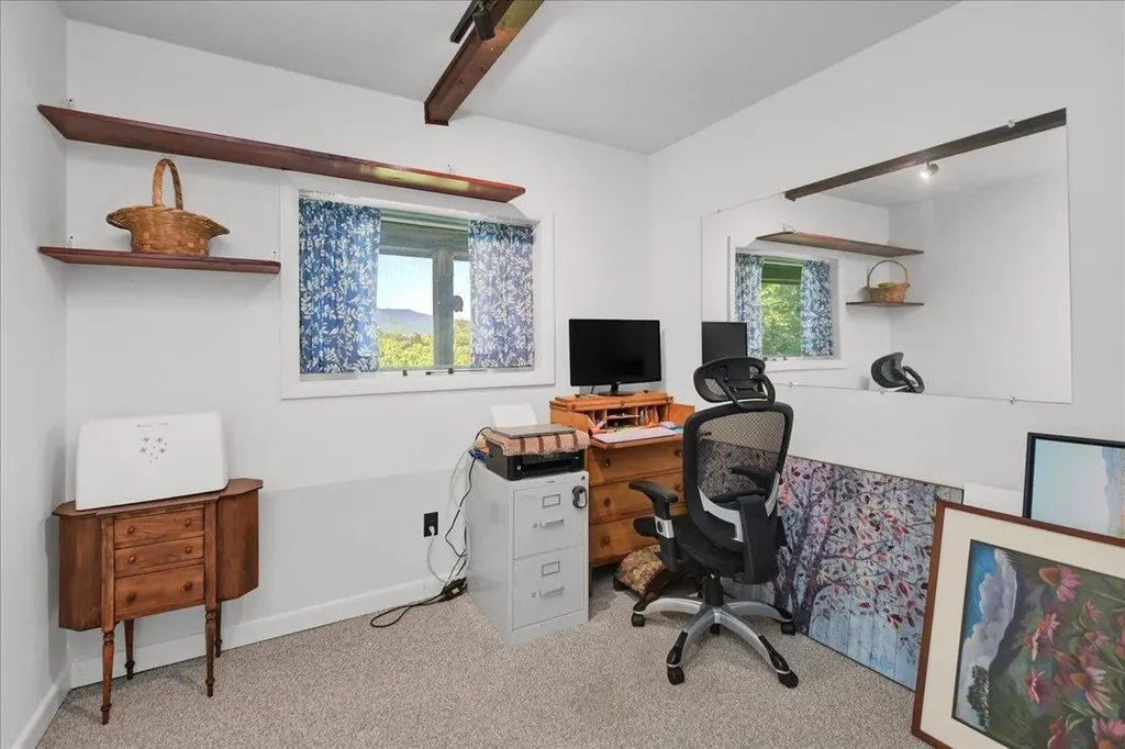 34 Valhalla Road Warren VT 05674