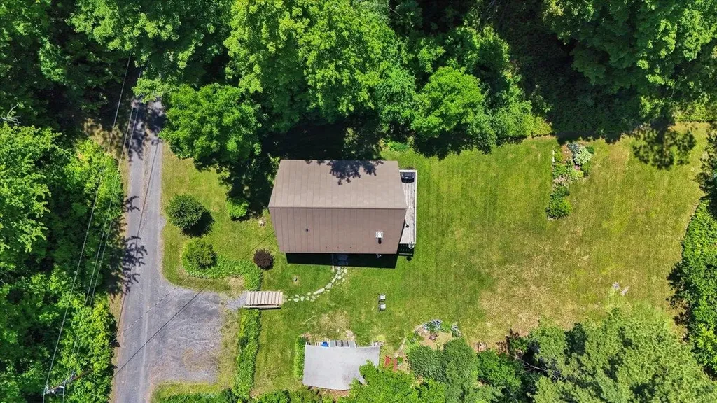 34 Valhalla Road Warren VT 05674