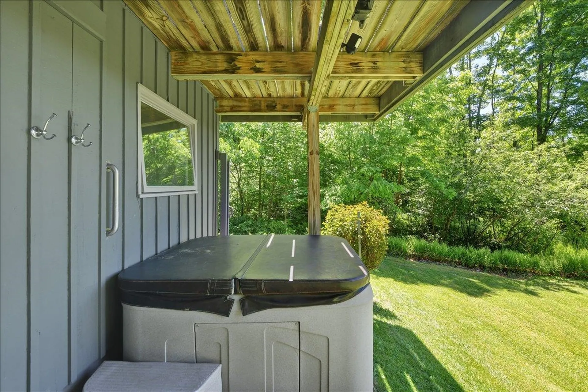 34 Valhalla Road Warren VT 05674