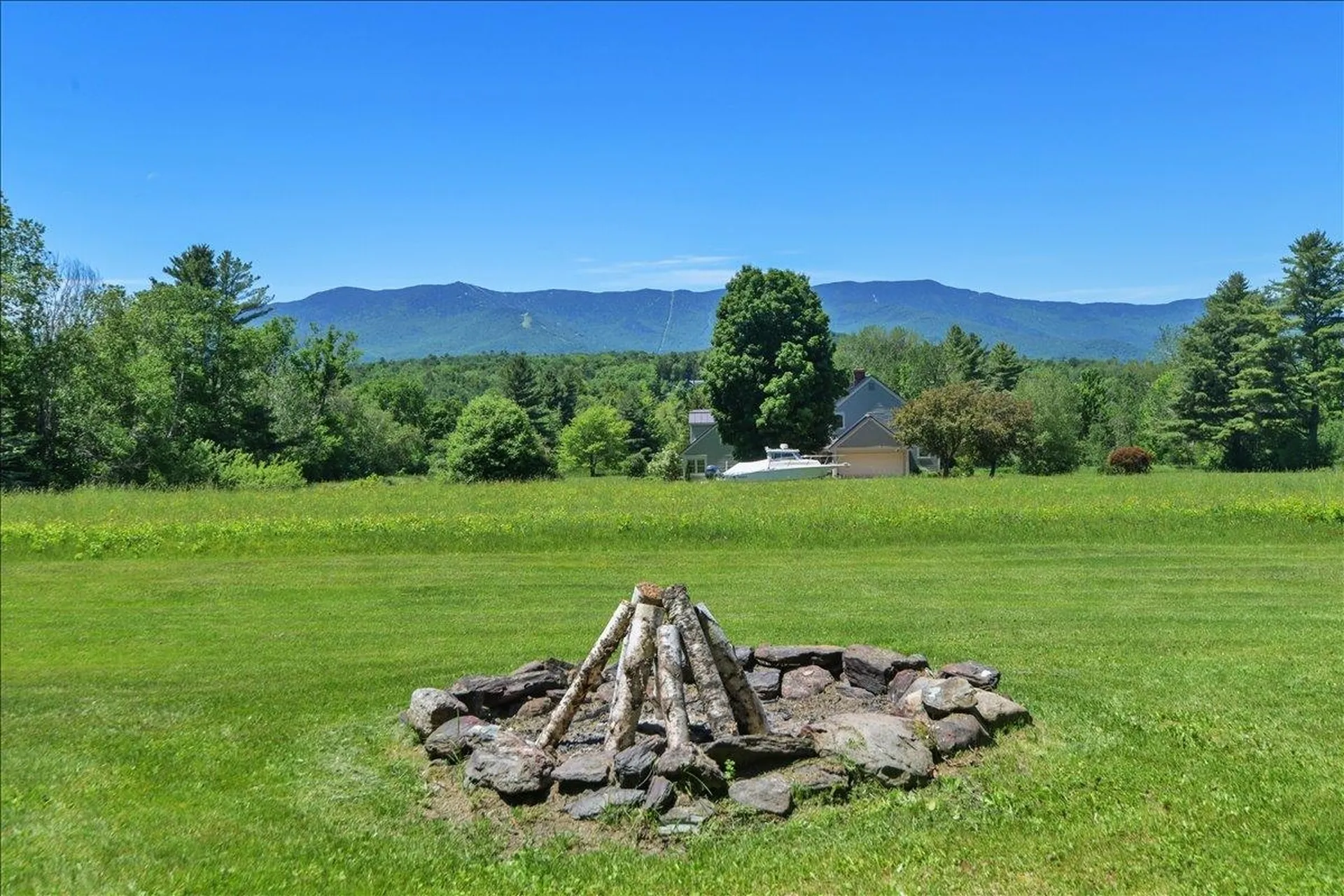 34 Valhalla Road Warren VT 05674