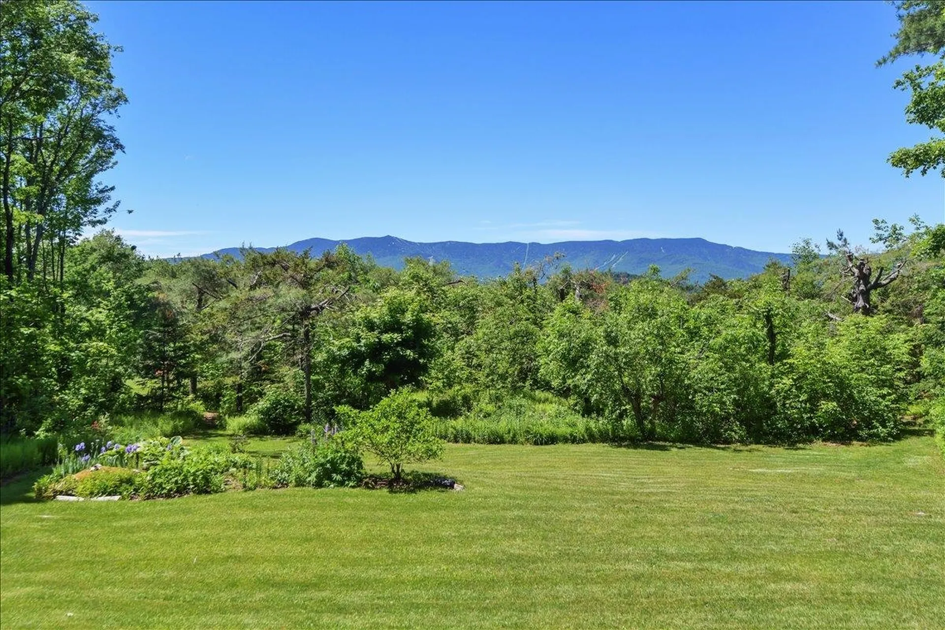 34 Valhalla Road Warren VT 05674