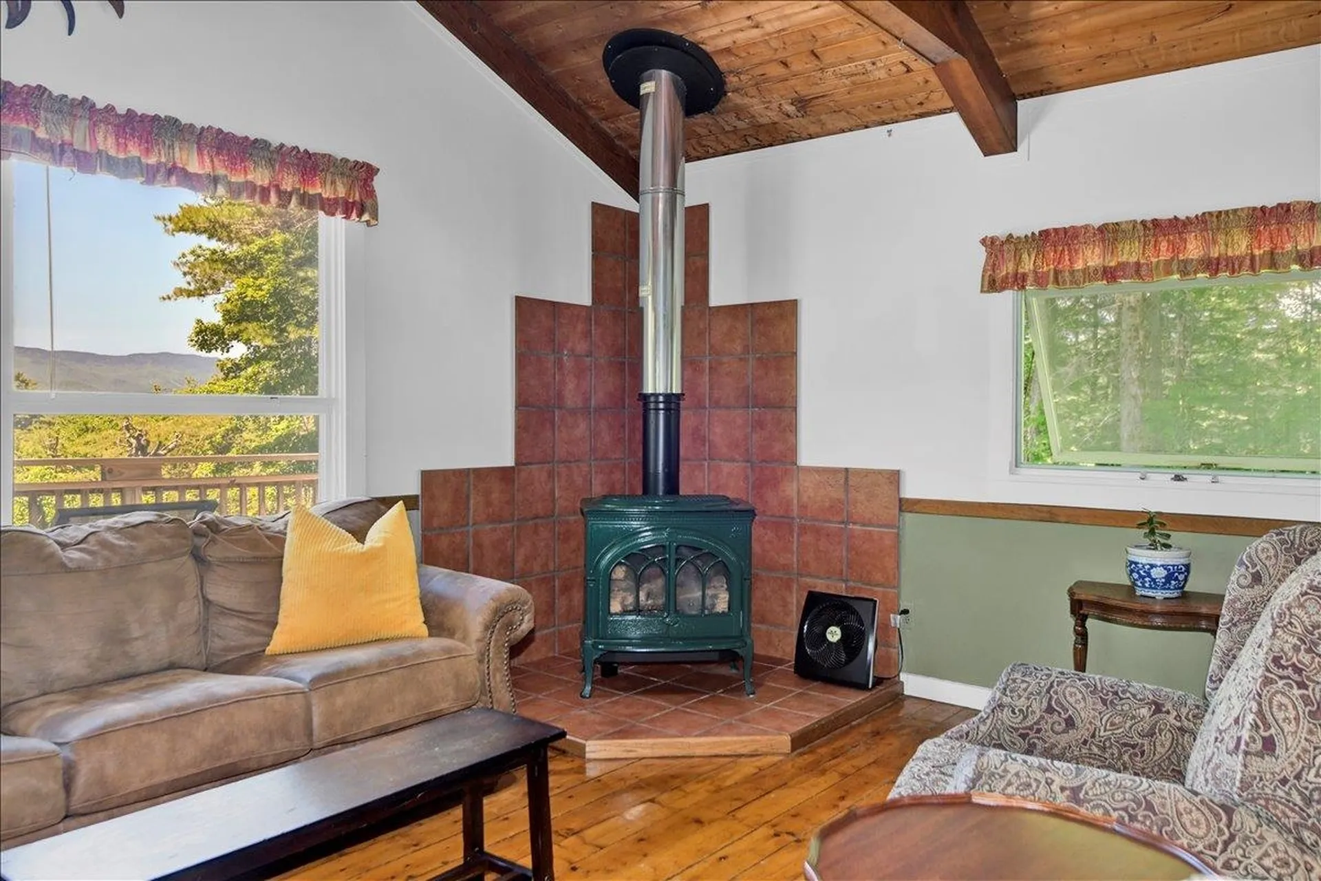 34 Valhalla Road Warren VT 05674