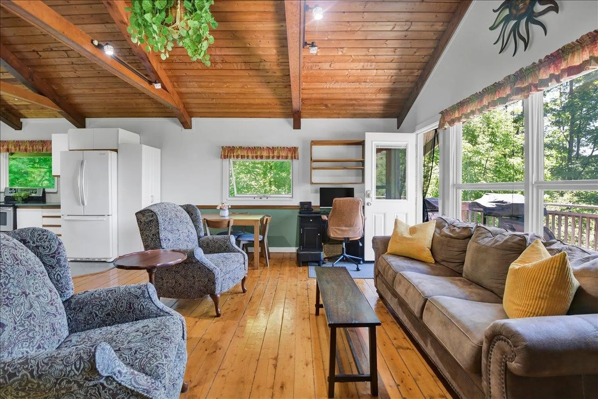 34 Valhalla Road Warren VT 05674