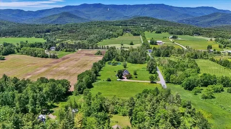 34 Valhalla Road Warren VT 05674