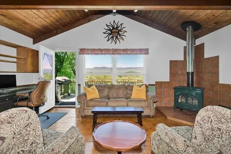 34 Valhalla Road Warren VT 05674