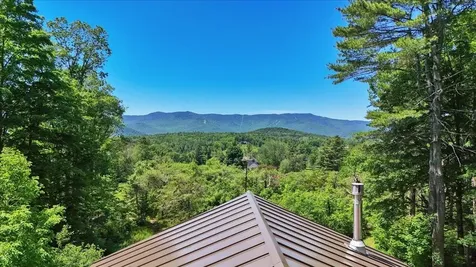 34 Valhalla Road Warren VT 05674