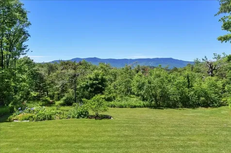 34 Valhalla Road Warren VT 05674