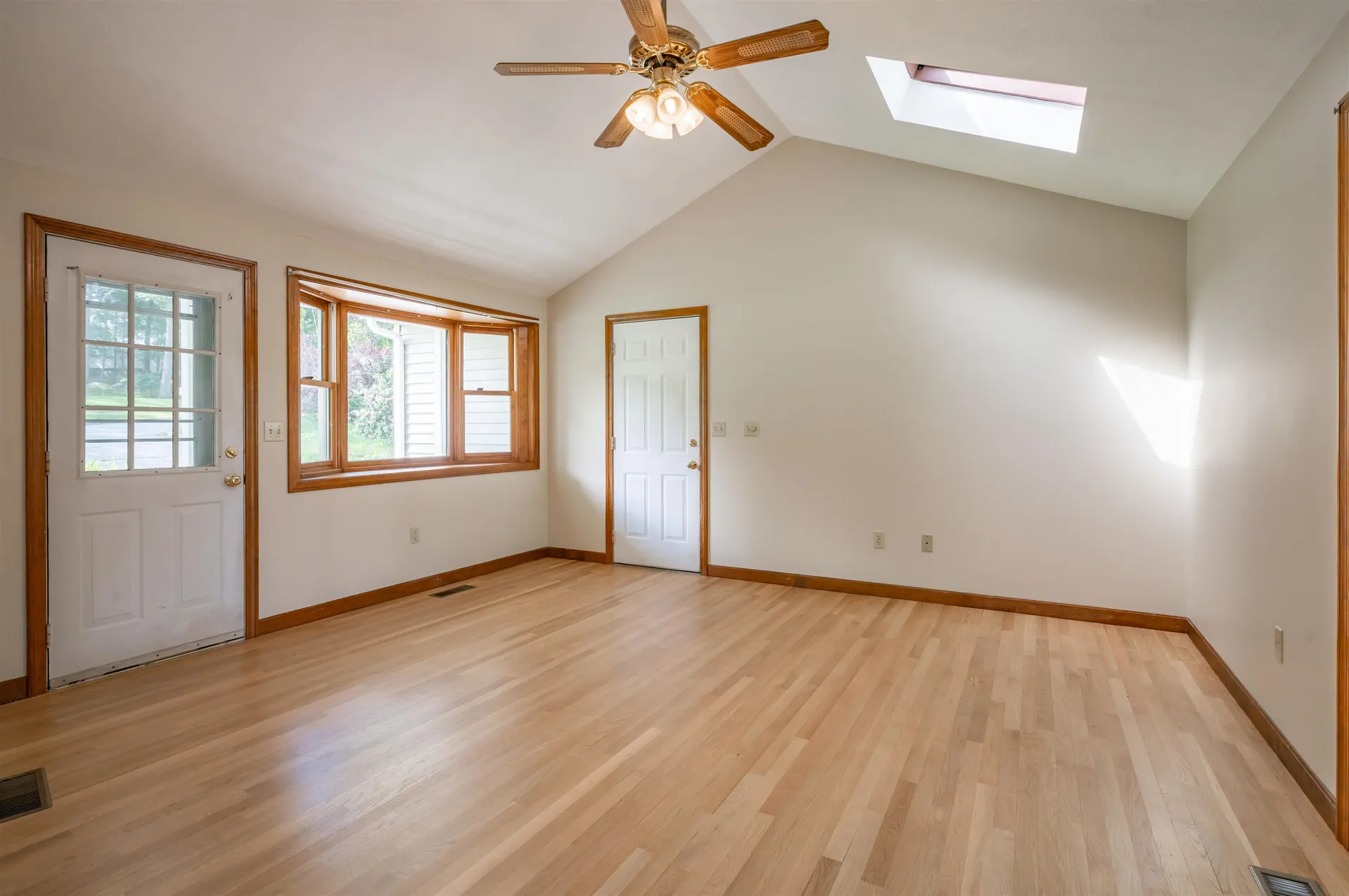 7 Ronnie Drive Nashua NH 03062