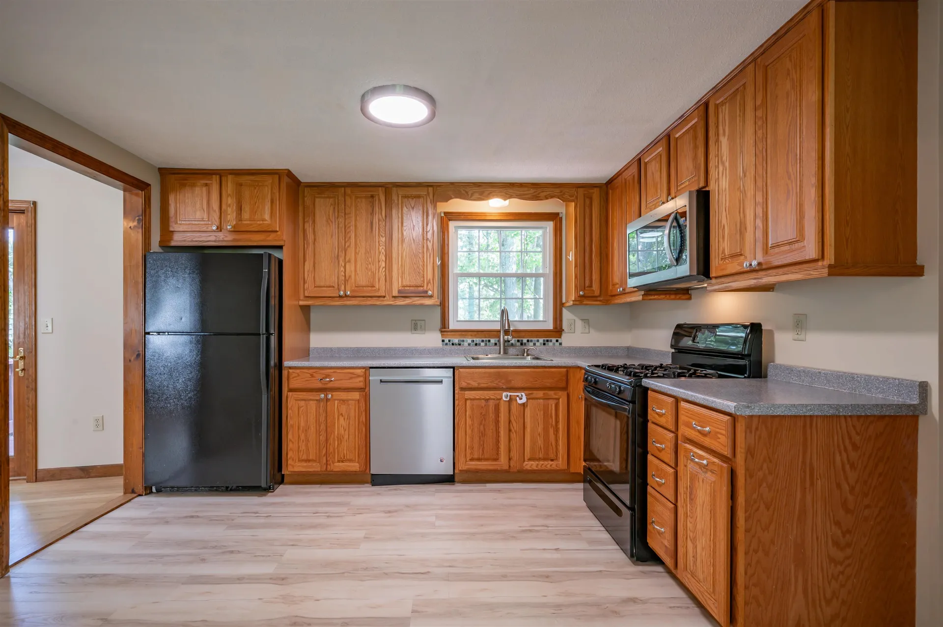 7 Ronnie Drive Nashua NH 03062