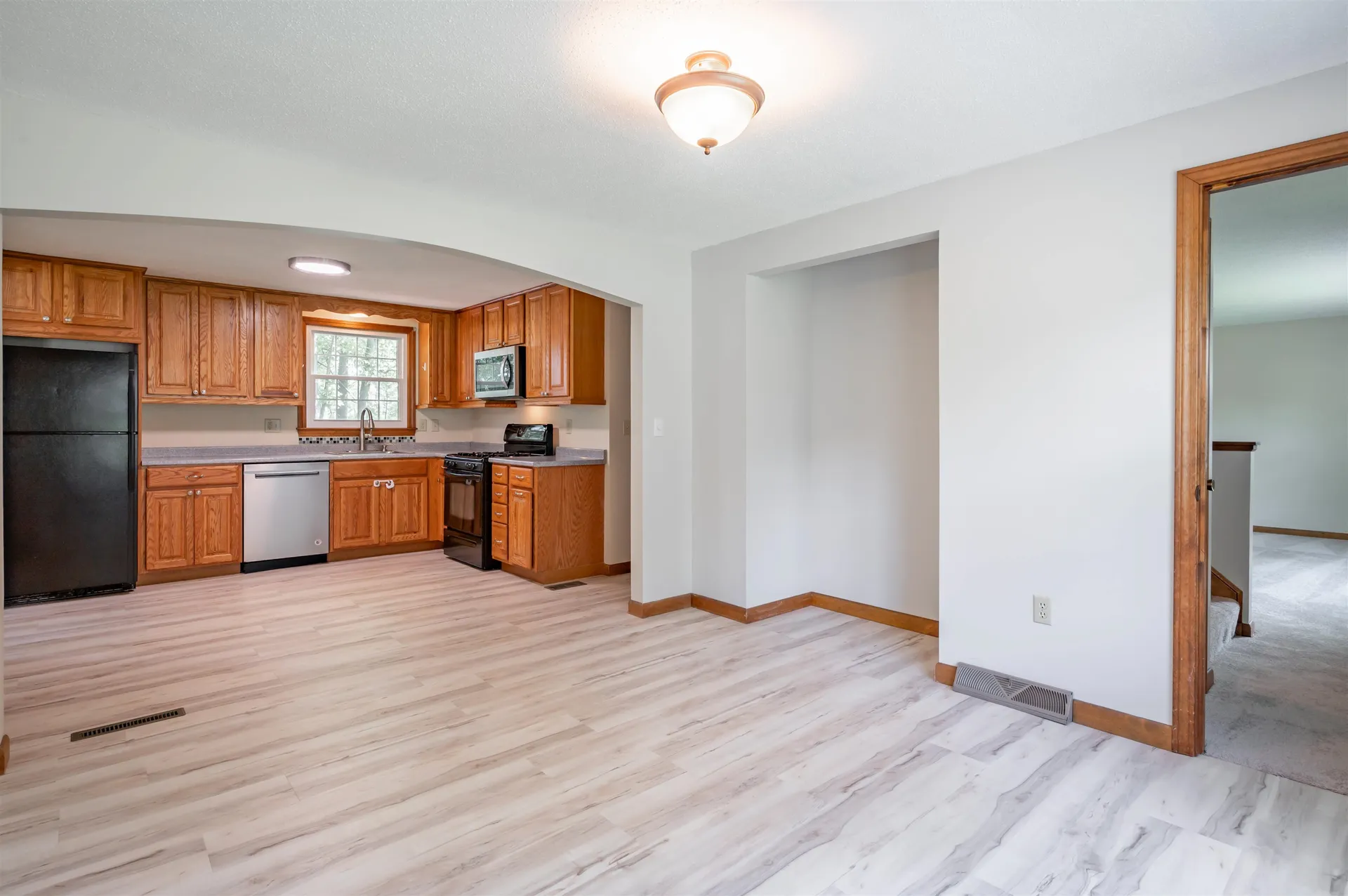 7 Ronnie Drive Nashua NH 03062