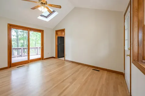 7 Ronnie Drive Nashua NH 03062