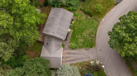 7 Ronnie Drive Nashua NH 03062