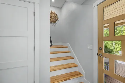 239 Maple N Street Bridgewater NH 03222