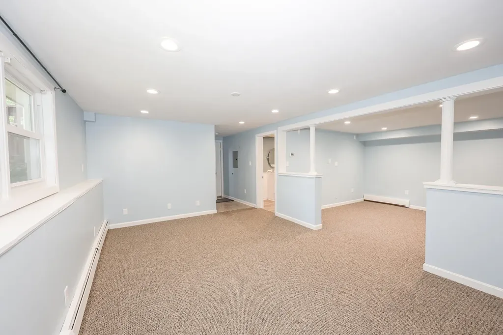 1 Blake Road Raymond NH 03077