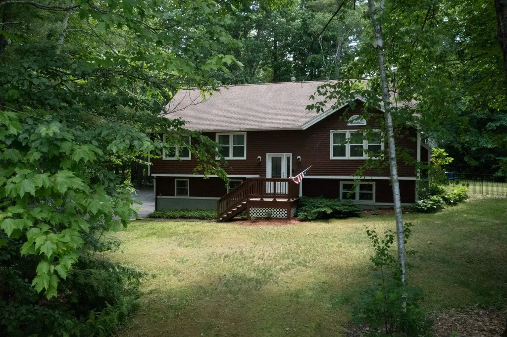 1 Blake Road Raymond NH 03077