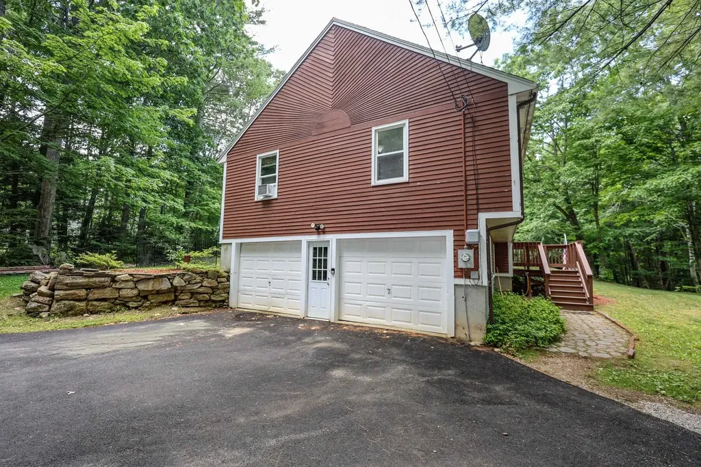 1 Blake Road Raymond NH 03077