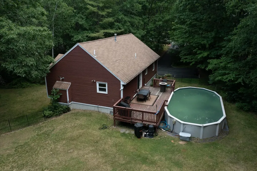 1 Blake Road Raymond NH 03077