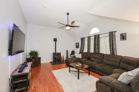 1 Blake Road Raymond NH 03077