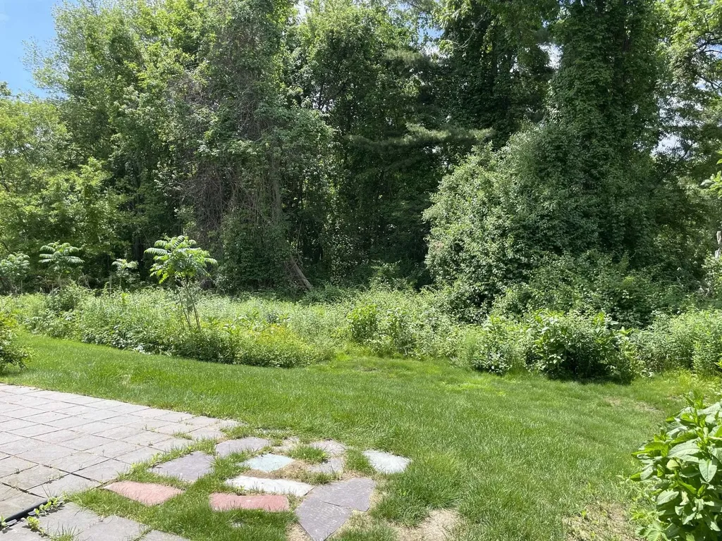 1275 Maplewood Avenue Portsmouth NH 03801